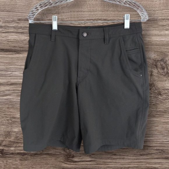 Lululemon Commission Classic-Fit Short 9" *Warpstreme Obsidian - Picture 2 of 3